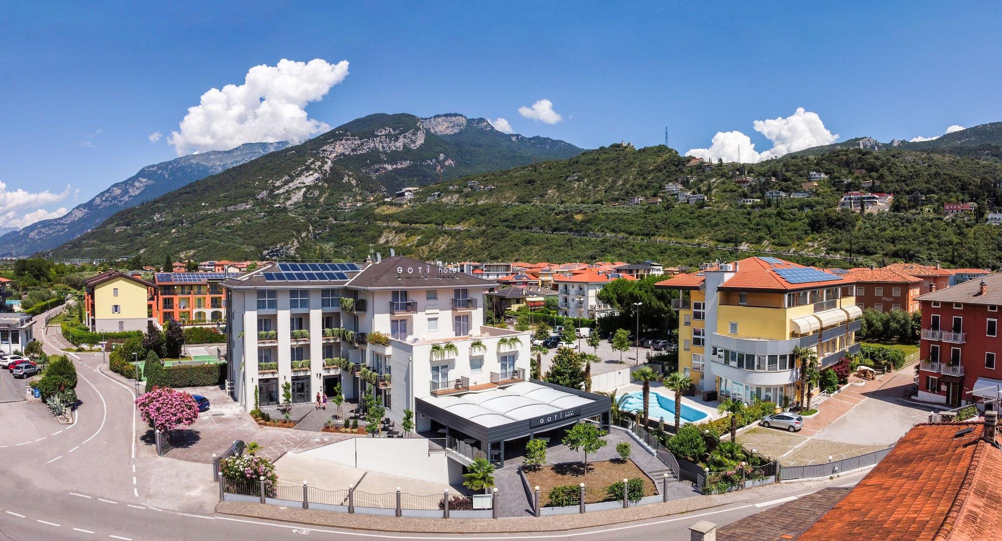 Goti Hotel Torbole Sul Garda Exteriör bild