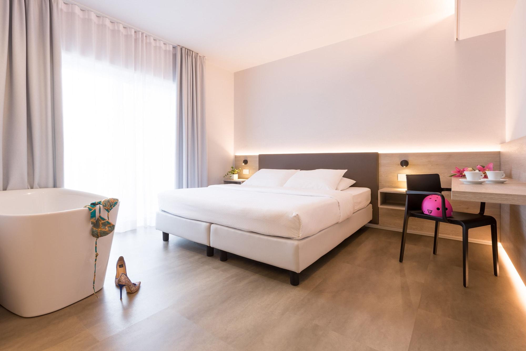 Goti Hotel Torbole Sul Garda Exteriör bild