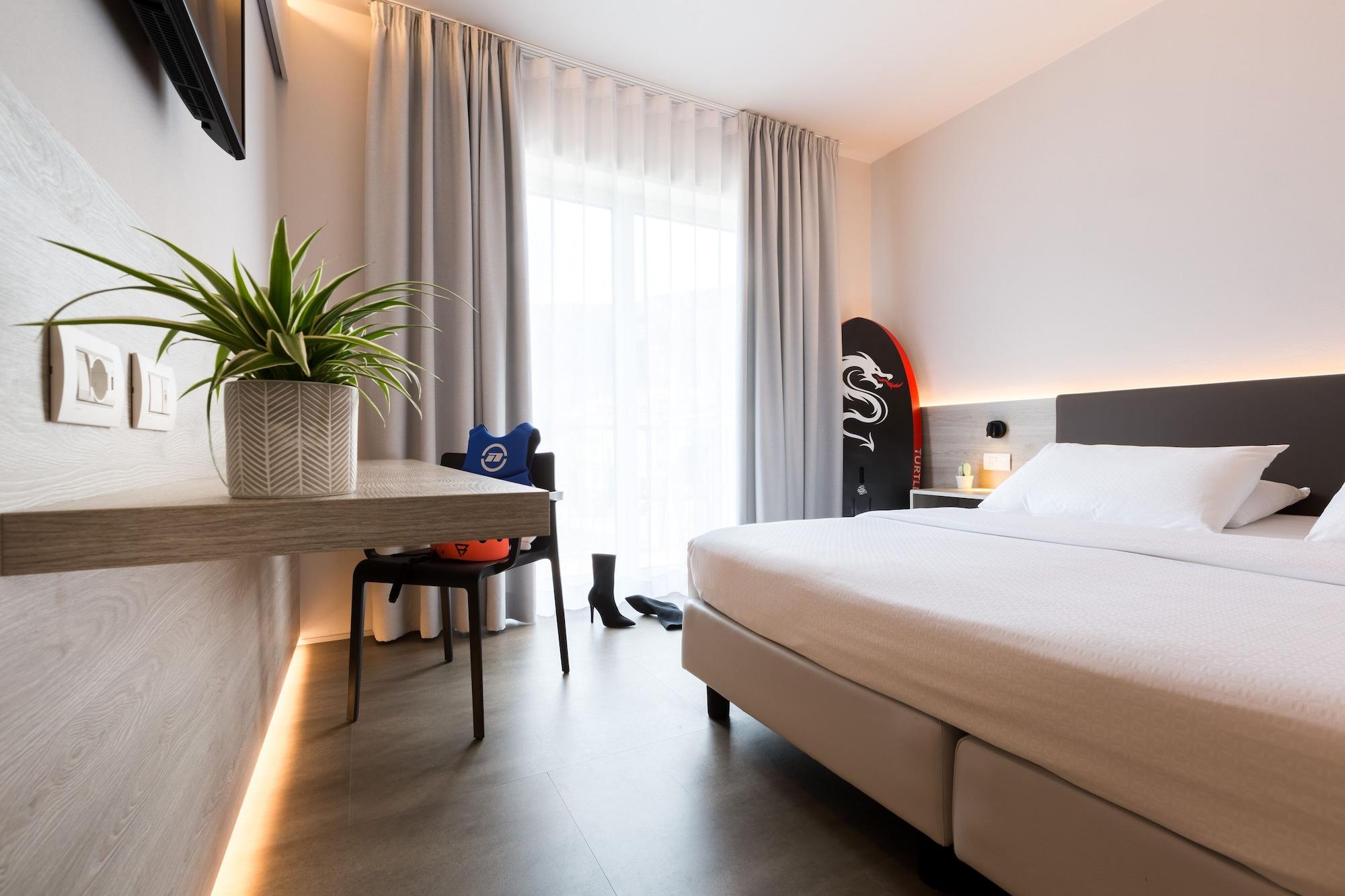 Goti Hotel Torbole Sul Garda Exteriör bild