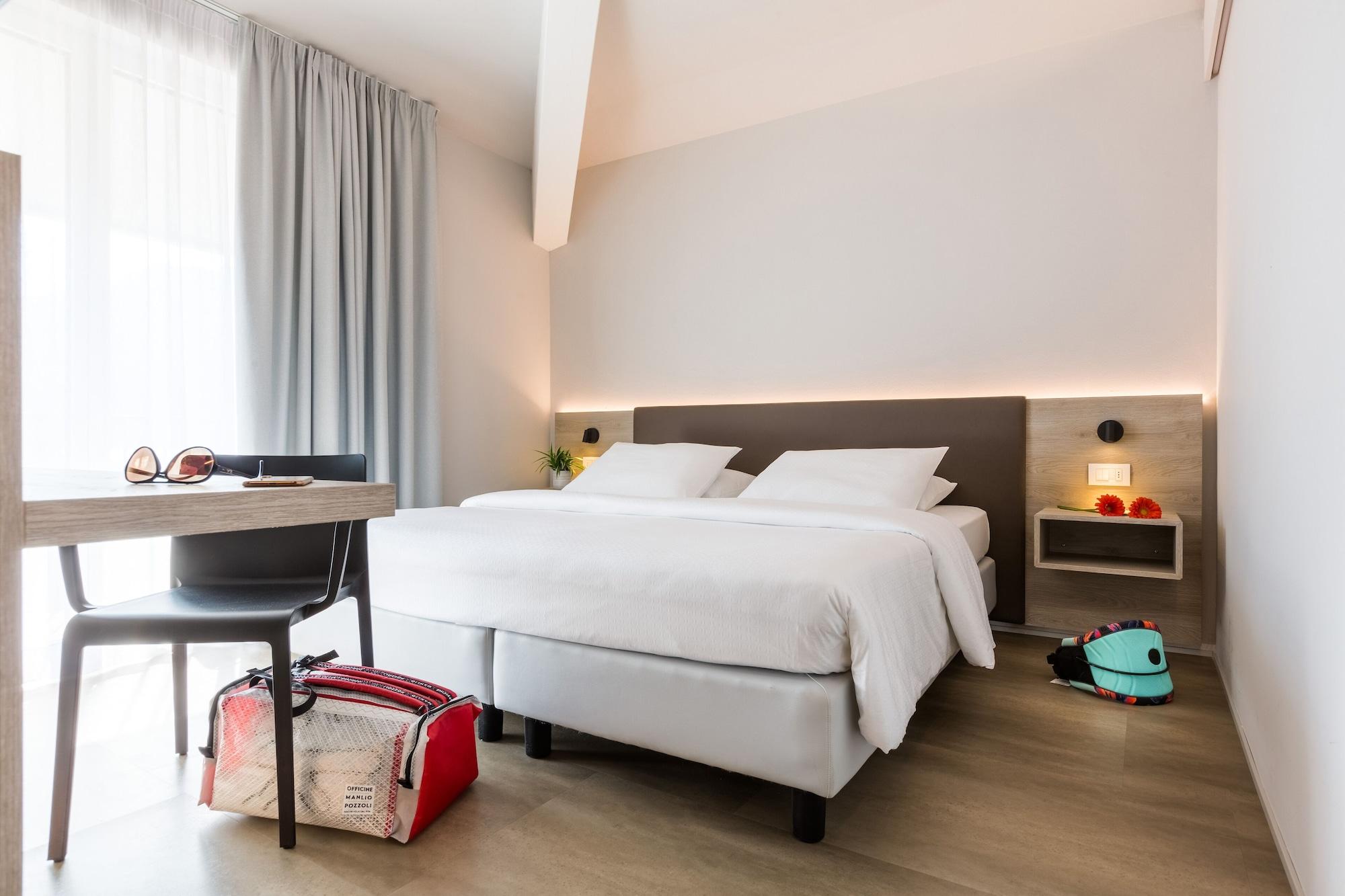 Goti Hotel Torbole Sul Garda Exteriör bild