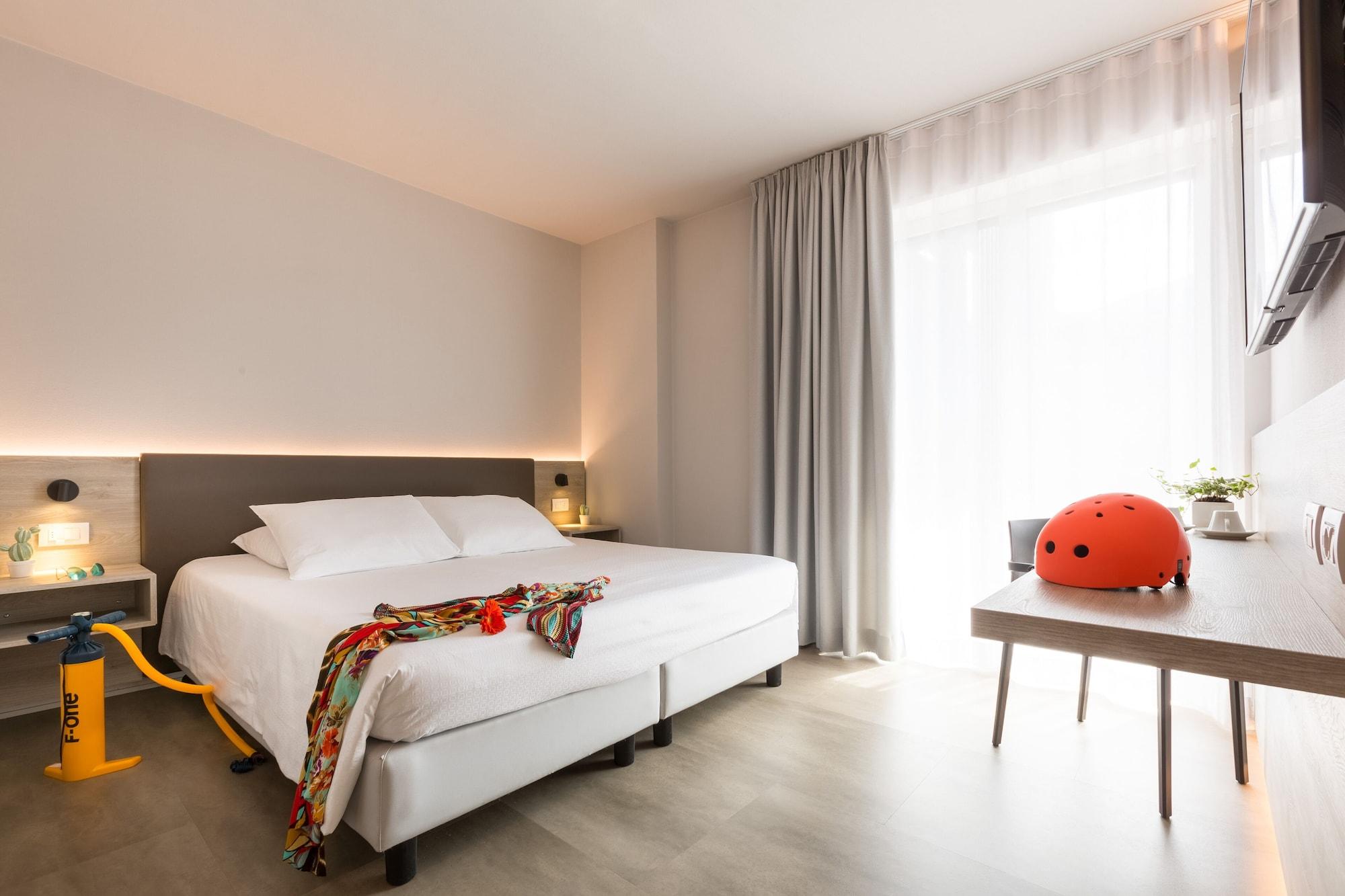 Goti Hotel Torbole Sul Garda Exteriör bild
